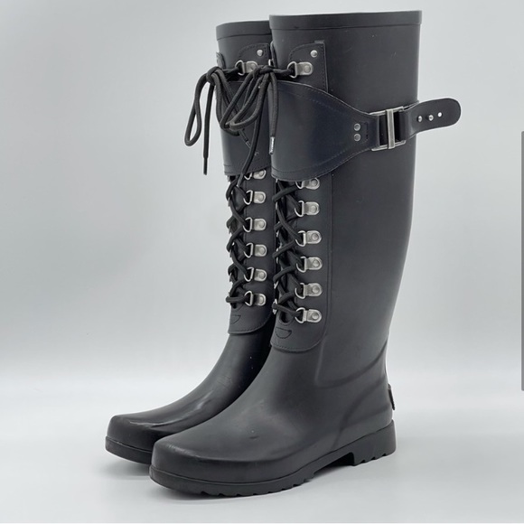 Beautiful Ugg Rain boots. - Picture 3 of 6